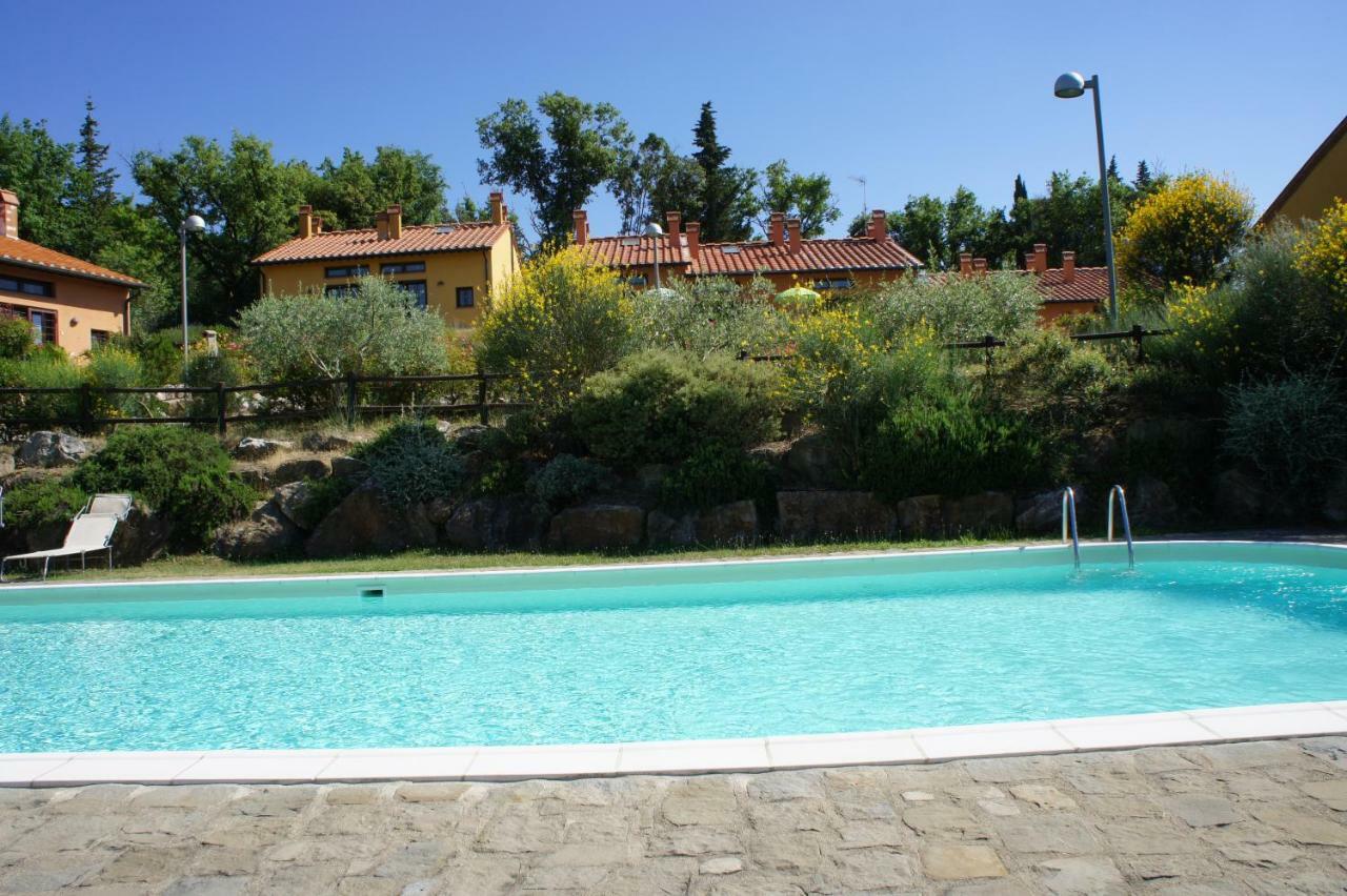 Villa Borgo La Fungaia Гамбаси Терме Екстериор снимка